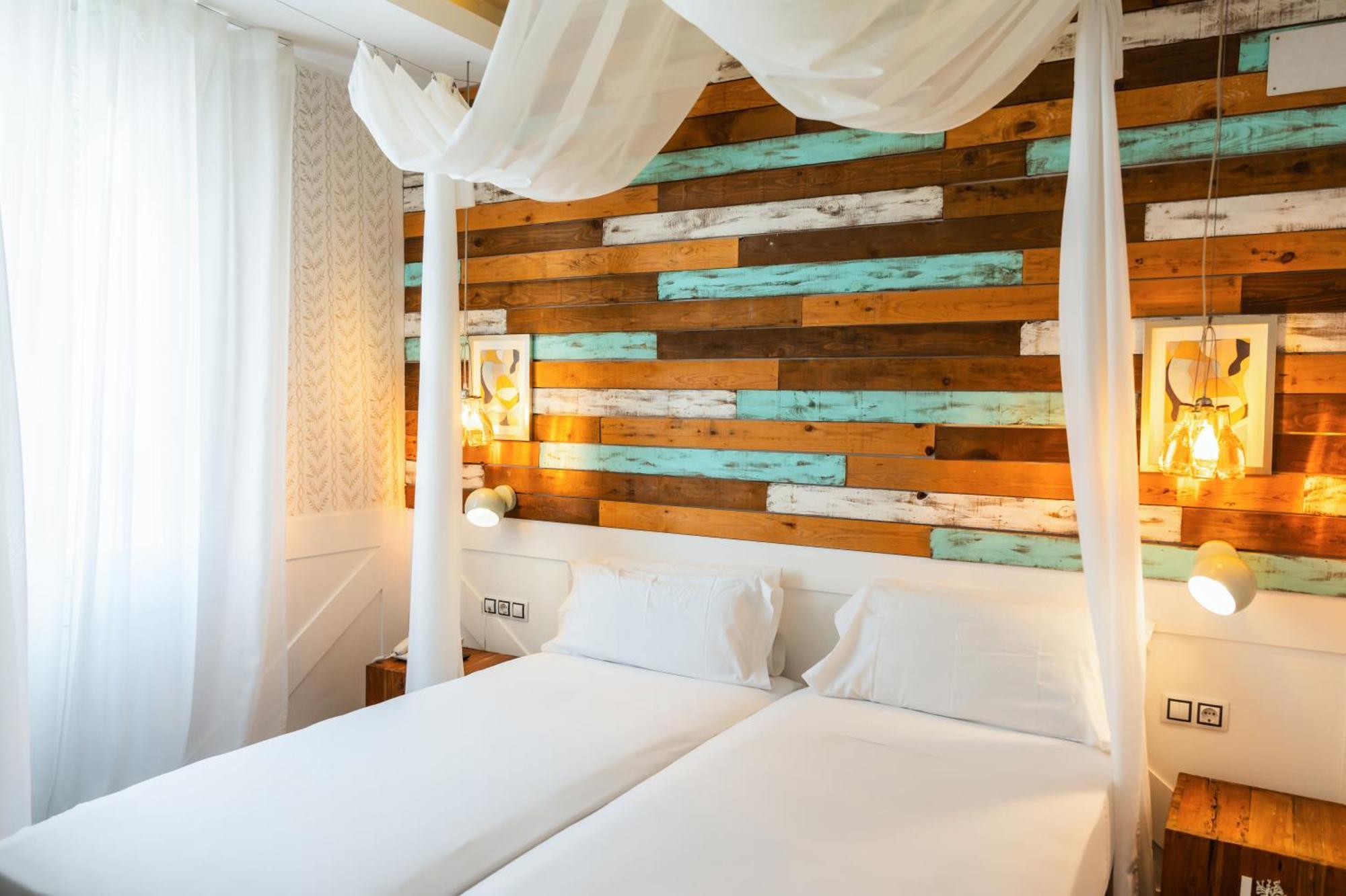 Hotel Life Gran Via Madrid Bagian luar foto