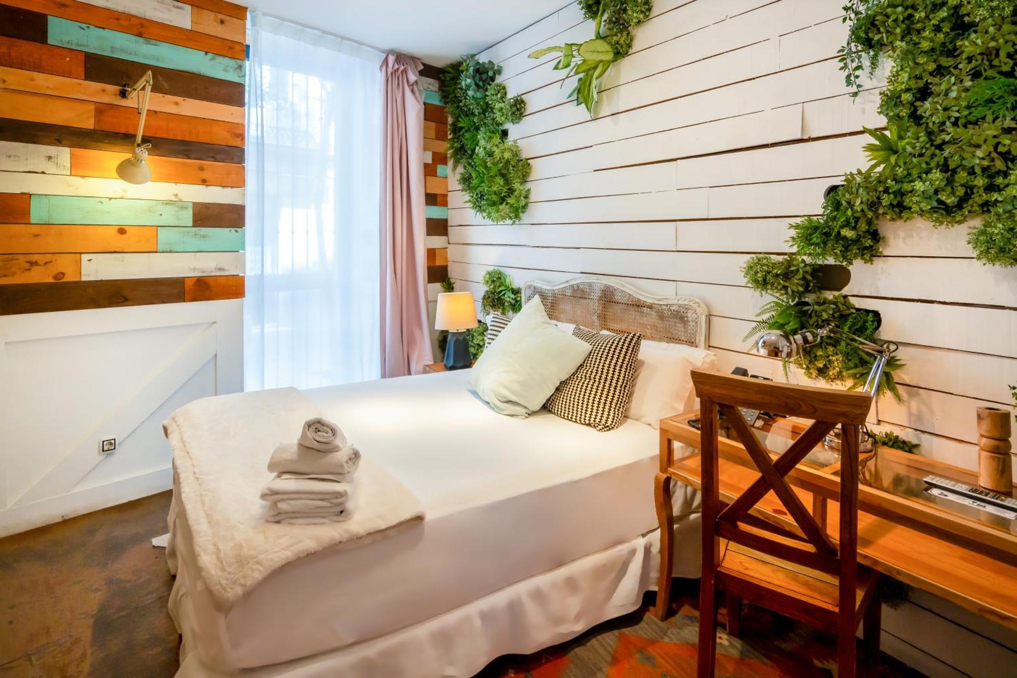 Hotel Life Gran Via Madrid Bagian luar foto