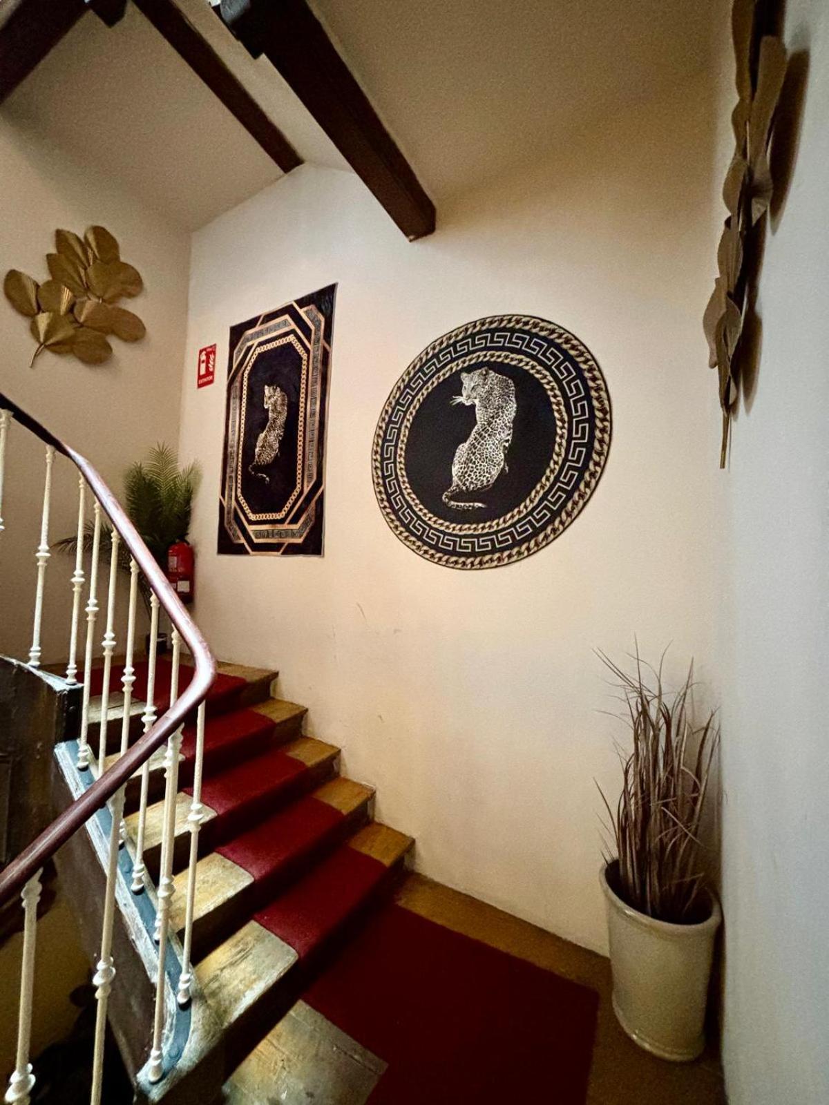 Hotel Life Gran Via Madrid Bagian luar foto