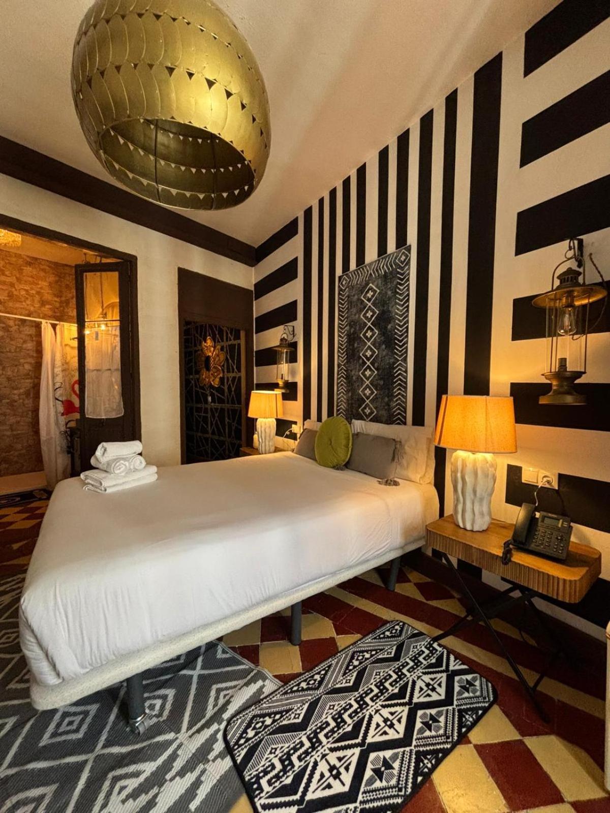 Hotel Life Gran Via Madrid Bagian luar foto